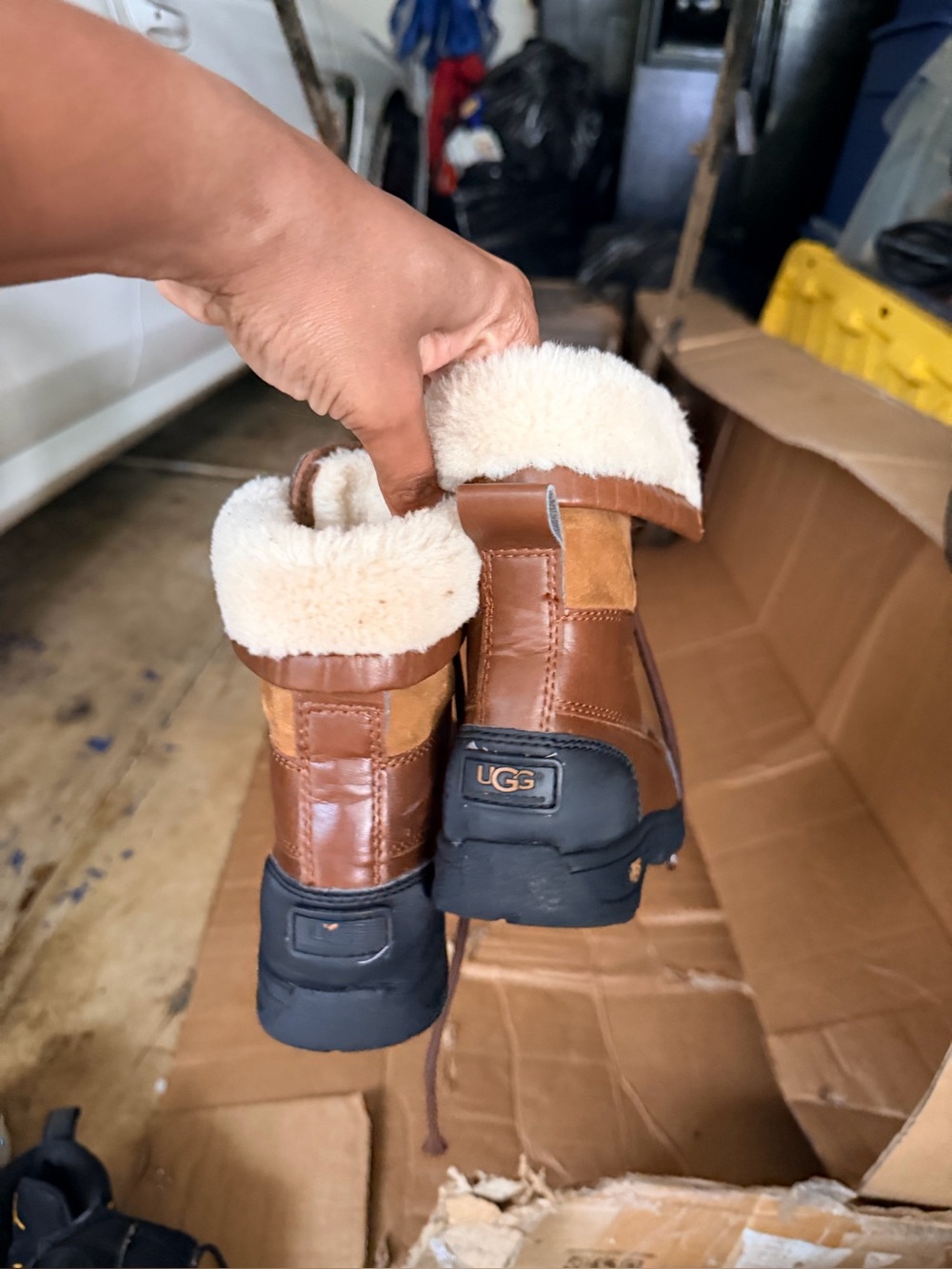 UGG Kids Brown Shearling-Lined Winter Boots 11C